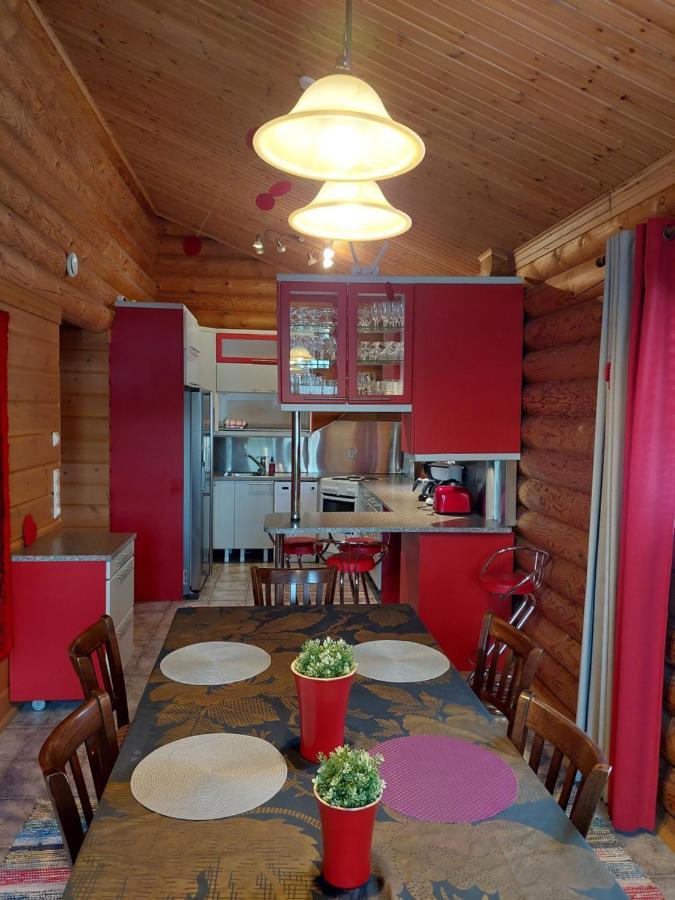 Ollinmaeki Vineyard Hotel Anttola Bagian luar foto